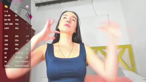 Snapshot of rousee_yarelds chatting on June 6, 4:50 am rousee_yarelds online show from June 6, 4:50 am