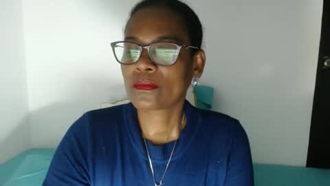 luxa online show from February 15, 7:21 pm