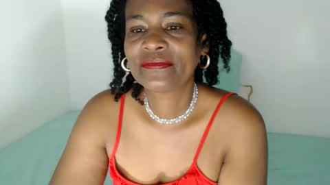 luxa online show from March 15, 7:20 pm