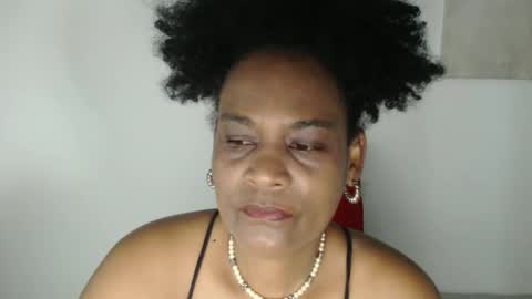 Snapshot of roushlove chatting on May 24, 1:38 pm luxa online show from May 24, 1:38 pm