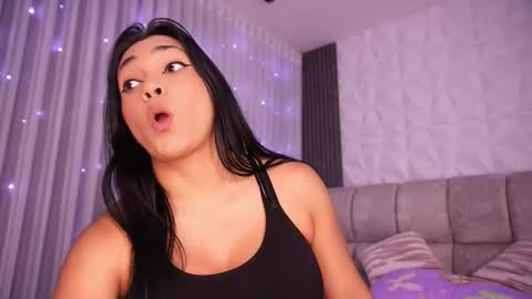 Snapshot of rousse_coup chatting on February 2, 7:12 pm Rosse and Miller online show from February 2, 7:12 pm