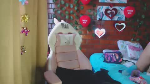 Daniela Ferreira online show from February 19, 12:34 pm