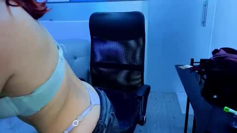 roussehills online show from January 5, 10:02 pm