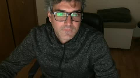 Snapshot of rousshen chatting on June 30, 7:04 pm rousshen online show from June 30, 7:04 pm