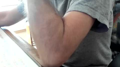 Snapshot of routi chatting on March 1, 12:51 pm routi97 online show from March 1, 12:51 pm