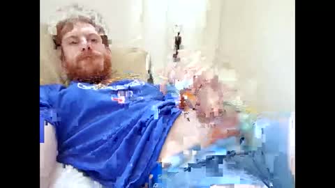 Snapshot of rouxky95 chatting on May 13, 7:00 pm ginger13 online show from May 13, 7:00 pm