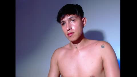 Snapshot of rowanboy23 chatting on June 14, 2:24 am rowanboy23 online show from June 14, 2:24 am