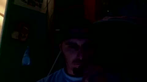 Snapshot of rowdyone23 chatting on January 7, 7:33 am rowdyone23 online show from January 7, 7:33 am