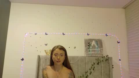 roxana8885 online show from March 17, 1:54 am