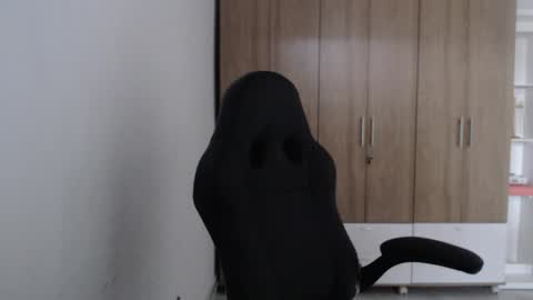 Roxana online show from April 22, 9:38 pm