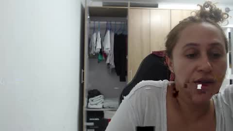 Snapshot of roxanalove7 chatting on April 26, 2:53 am Roxana online show from April 26, 2:53 am