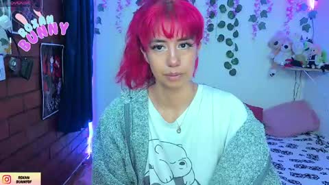 Snapshot of roxanbunny chatting on June 8, 2:56 am roxxy online show from June 8, 2:56 am