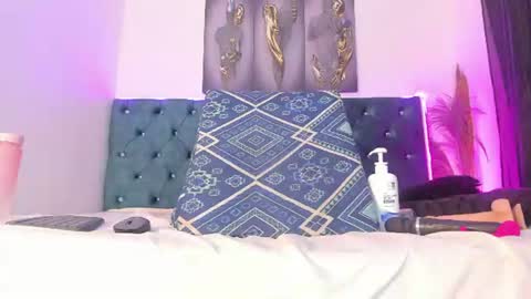 Roxanna online show from July 8, 10:53 am