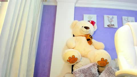 Roxanne evans   Schedule 700 -1400GTM-5 online show from October 24, 1:07 pm