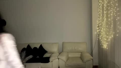 Snapshot of roxellesilvara chatting on February 21, 11:39 pm Roxy online show from February 21, 11:39 pm