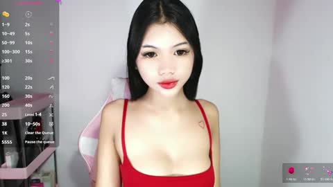Snapshot of roxie_fuckdoll chatting on June 7, 11:30 pm Roxie online show from June 7, 11:30 pm