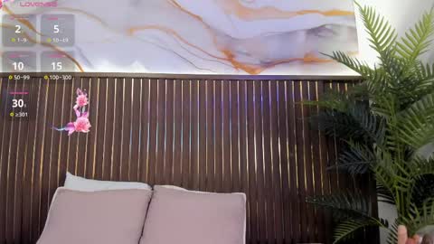 Roxie  online show from April 17, 12:30 pm