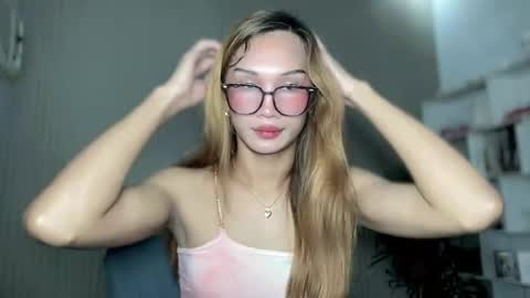 Roxie online show from April 25, 3:09 pm