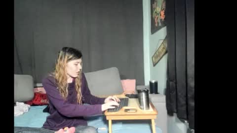 roxihazeleyes online show from March 14, 12:10 pm