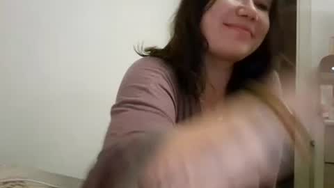 Snapshot of roxolanaa_sexy chatting on July 26, 6:37 pm ROXOLANAA SEXY online show from July 26, 6:37 pm