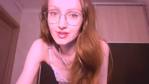 Snapshot of roxxywharton chatting on July 13, 11:24 am Roxxy Wharton online show from July 13, 11:24 am
