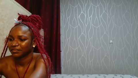 Snapshot of roxy_heather chatting on April 26, 7:22 pm Roxy online show from April 26, 7:22 pm