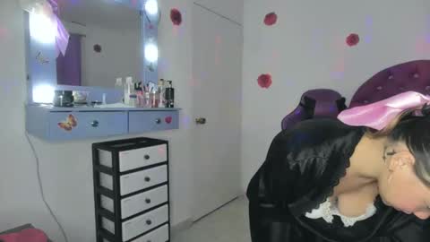 Roxy online show from February 3, 6:22 am