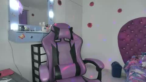 Roxy online show from February 3, 6:40 am