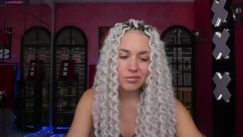 Snapshot of roxy_mars chatting on May 19, 1:56 am Roxy online show from May 19, 1:56 am