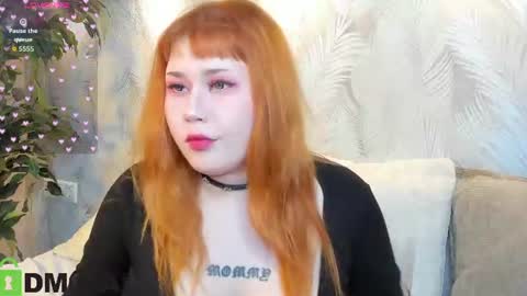 Snapshot of roxy_moor chatting on June 17, 9:01 am Roxy online show from June 17, 9:01 am