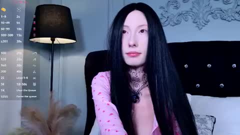 Snapshot of roxy_morrison_x chatting on July 13, 4:26 am roxanne online show from July 13, 4:26 am