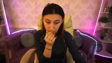 roxy_rayy online show from December 7, 3:47 am