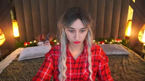 roxy_rayy online show from December 29, 5:44 pm
