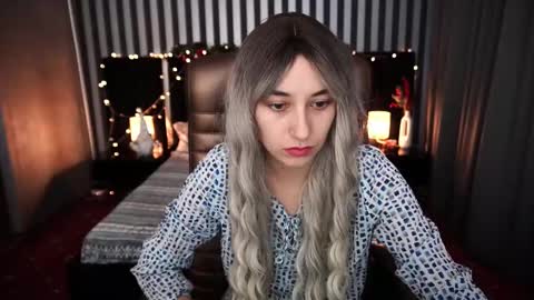 roxy_rayy online show from January 1, 1:59 pm