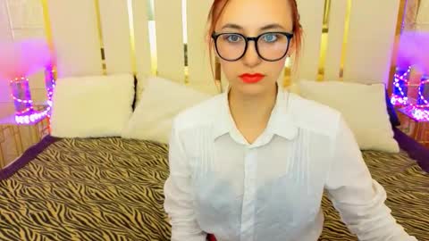 roxy_rayy online show from September 24, 6:39 am