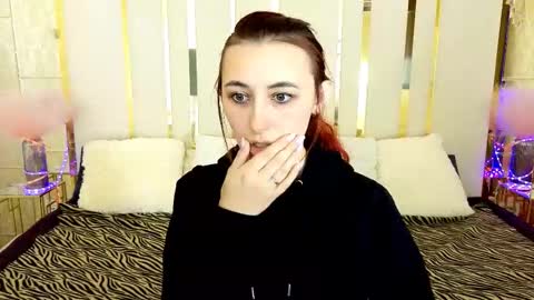 roxy_rayy online show from October 14, 1:12 pm