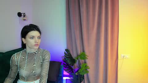 roxy_riot_ online show from February 1, 1:23 am