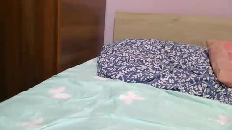 roxy secrets online show from January 14, 6:49 pm