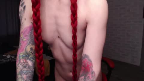 Snapshot of roxy_silver chatting on April 28, 5:45 am Roxy online show from April 28, 5:45 am