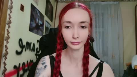 Snapshot of roxy_silver chatting on May 8, 8:58 pm Roxy online show from May 8, 8:58 pm