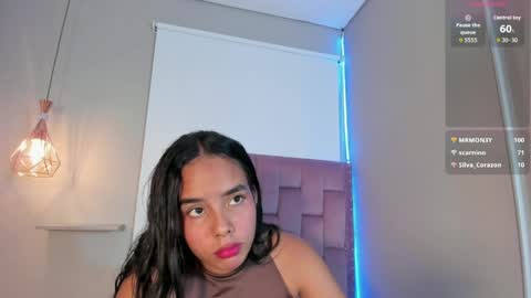 Snapshot of roxy_stone1 chatting on April 23, 8:00 pm roxy_stone1 online show from April 23, 8:00 pm