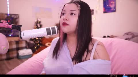 roxysuh online show from September 9, 6:35 am