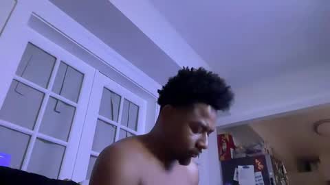 Snapshot of royal_sf chatting on February 4, 4:50 pm Royal SF online show from February 4, 4:50 pm