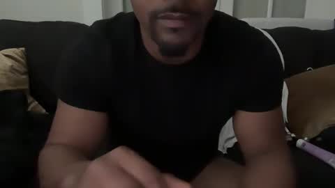 Snapshot of royal_sf chatting on February 11, 10:18 pm Royal SF online show from February 11, 10:18 pm