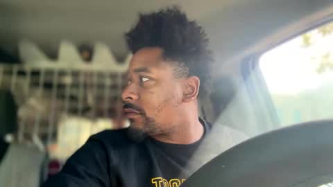 Snapshot of royal_sf chatting on September 27, 5:18 pm Royal SF online show from September 27, 5:18 pm