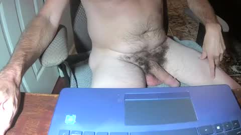 Snapshot of royer8650 chatting on July 12, 9:55 am Lookingaround online show from July 12, 9:55 am
