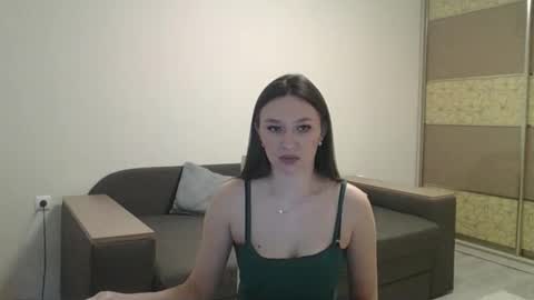 Roza05x online show from April 17, 9:45 am