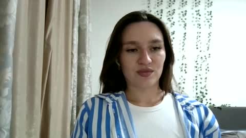 Snapshot of roza05x chatting on July 24, 8:18 pm Roza05x online show from July 24, 8:18 pm
