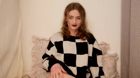 Rose  online show from March 21, 9:18 pm