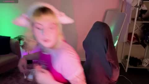 Roziett online show from March 19, 9:13 am